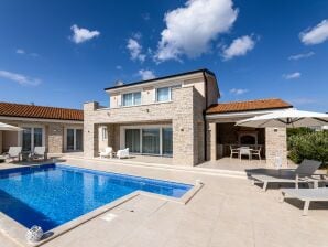 Villa Olive Garden with pool and ocean view - Brzac - image1