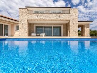 Villa Brzac Buitenaudio-opname 2