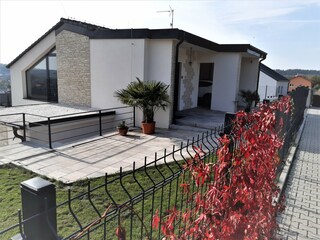 Apartment Podkozi Außenaufnahme 3