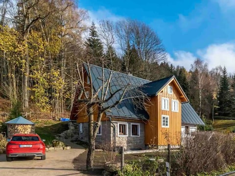 Villa Lucany LLA560