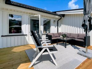 Holiday house 5 person holiday home in TORSLANDA - Goeteborg - image1