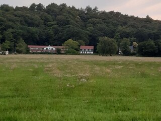 lokale Galerie im Hintergrund bei der Wanderung hier