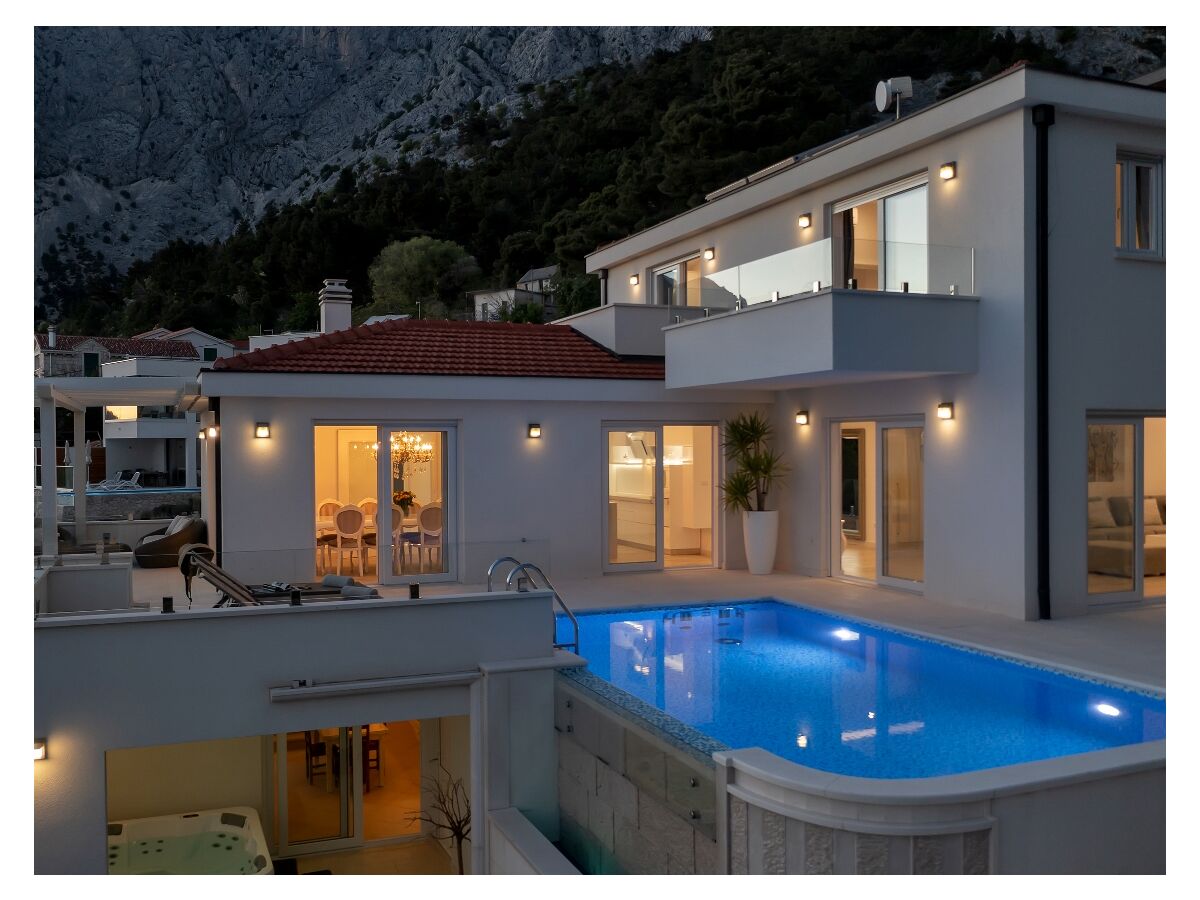 Villa Baška Voda Außenaufnahme 3