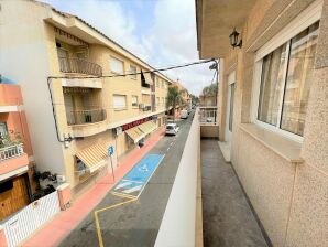 Ferienhaus Geräumiges Apartment in Los Alcazares mit Balkon - Los Alcázares - image1