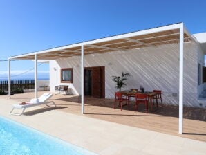 Villa Ines in Playa San Juan