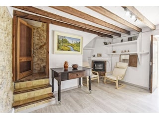Cottage Inca Features 24