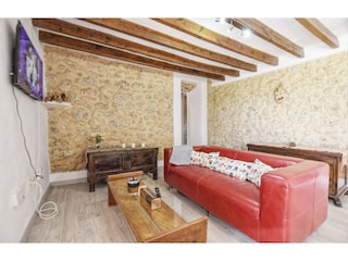 Cottage Inca Features 25
