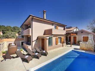 Ferienhaus Pula Außenaufnahme 7