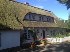 Ferienwohnung "Reetstübchen" - Haus Muschel - Nieblum - image1