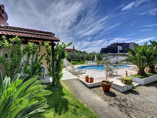 Appartement Ližnjan Buitenaudio-opname 3