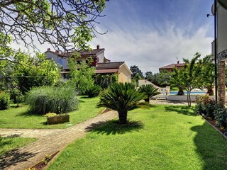 Appartement Ližnjan Buitenaudio-opname 9