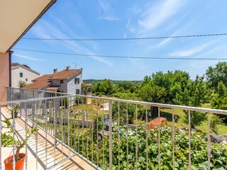 Appartement Ližnjan Buitenaudio-opname 10