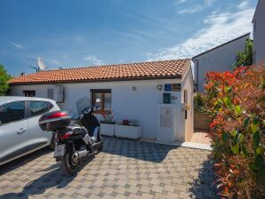 Ferienhaus in Medulin am Strand - Ližnjan - image1
