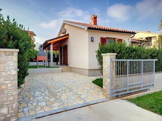 Ferienhaus Ližnjan Außenaufnahme 6