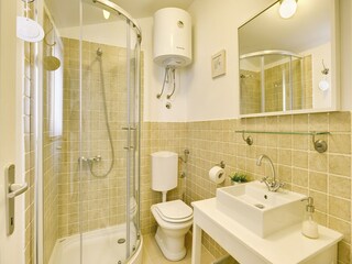 Ferienhaus Pinezići Ausstattung 22