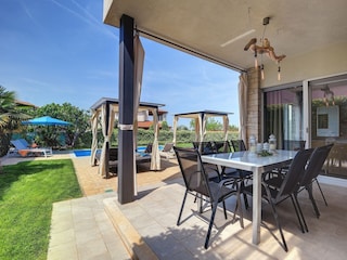 Maison de vacances Karigador Enregistrement extérieur 8