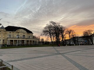 Balticplatz im Winter mit der Villa Baltic