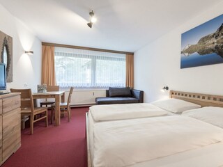 MW8_3222-HDR