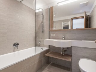 MW8_3395-HDR