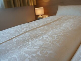 feinste Damastwäsche