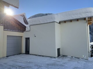 18D236BD-A52C-4C19-B5B8-3ECE9054CE6C