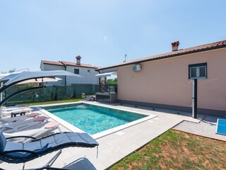 Villa Porec Buitenaudio-opname 8