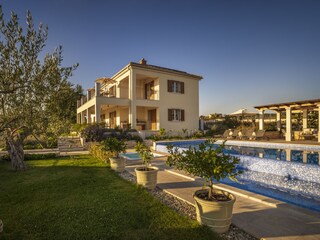 Villa Kastelir Buitenaudio-opname 2
