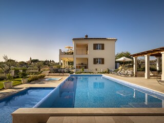Villa Kastelir Buitenaudio-opname 4