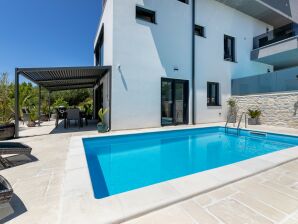 Holiday apartment Luxusapartment mit privatem Pool - Krk (Town) - image1