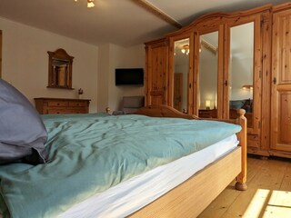 Schlafzimmer 2