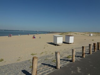 Holiday house Nieuwvliet Environment 35