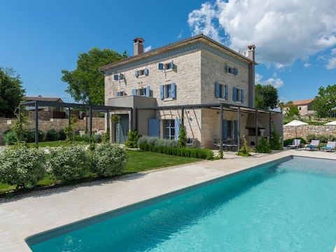 Villa Pi avec Piscine Chauffée
