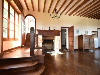 Cottage Grives Features 15
