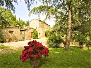 Maison de vacances Appartements à Casale Toscano avec piscine - Couronne - image1