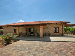 Bauernhof Bauernhaus mit großem Garten in Limbadi - Joppolo - image1