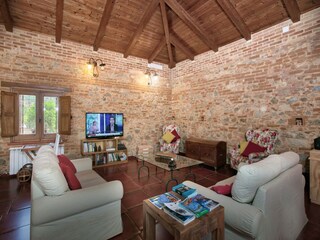 Farmhouse Joppolo Features 17