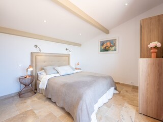 Schlafzimmer (2) - 1. OG mit Balkon