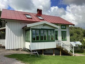 Holiday house 4 Sterne Ferienhaus in Nösund - Ellös - image1