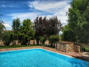 Apartment Wohnung in einem Bauernhaus mit Swimmingpool - Colle di Val d'Elsa - image1