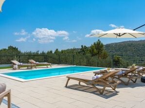 NEW! Modern Villa Nacle with private Pool - Duće - image1