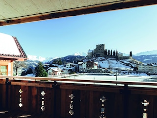 Winter Balkon Burgblick