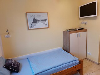 Zweites Schlafzimmer mit zwei Einzelbetten