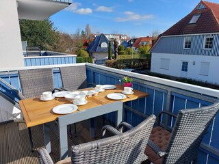 Süd-Westbalkon mit Windabdeckung
