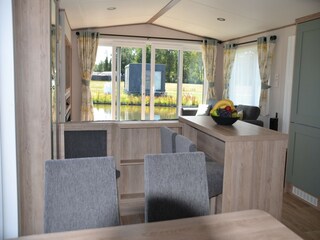 Trailer Baarle-Nassau Features 10
