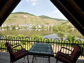 Ferienwohnung direkt am Moselufer