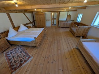 Großes Schlafzimmer 1