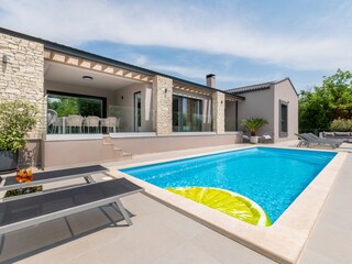 Villa Nedescina Buitenaudio-opname 3