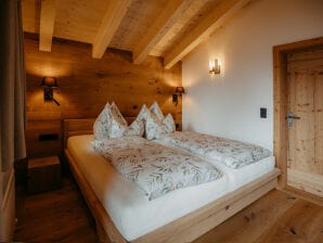 Wellness chalet directly on the ski slope - Bramberg am Wildkogel - image1