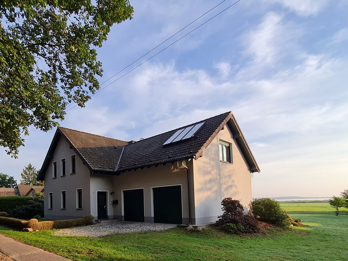 Vorderansicht des Hauses