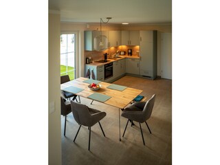 Küche mit Essbereich